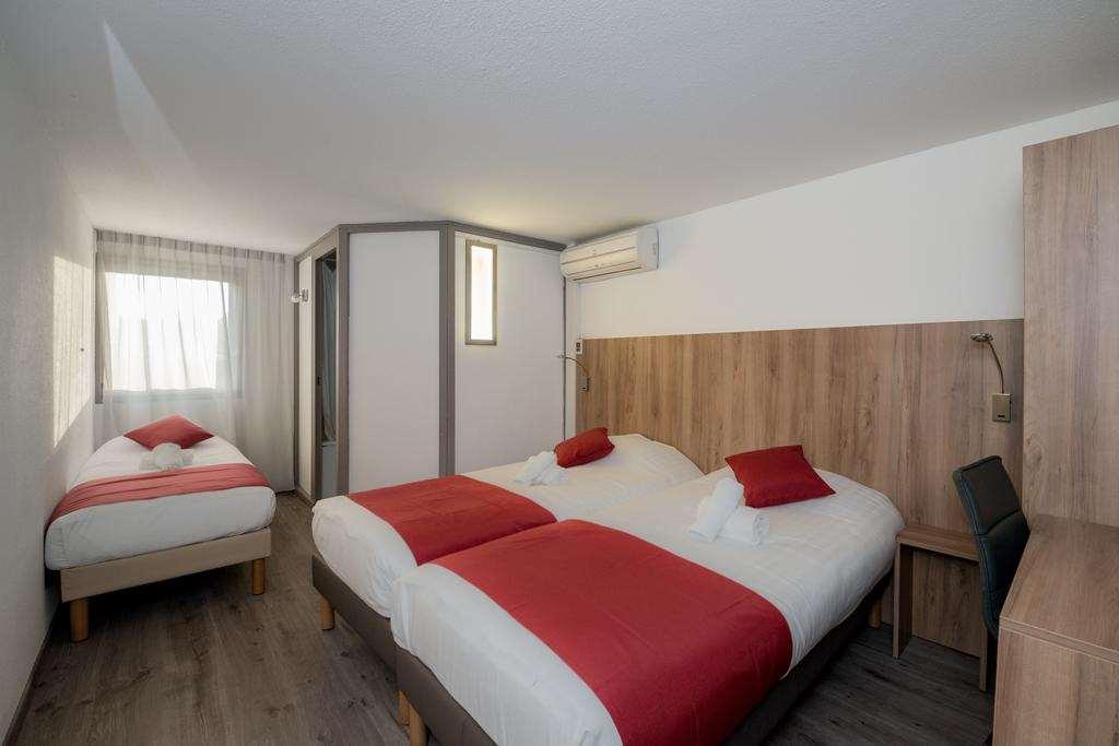 Brit Hotel Plaisance A9/A61 Narbonne Room photo