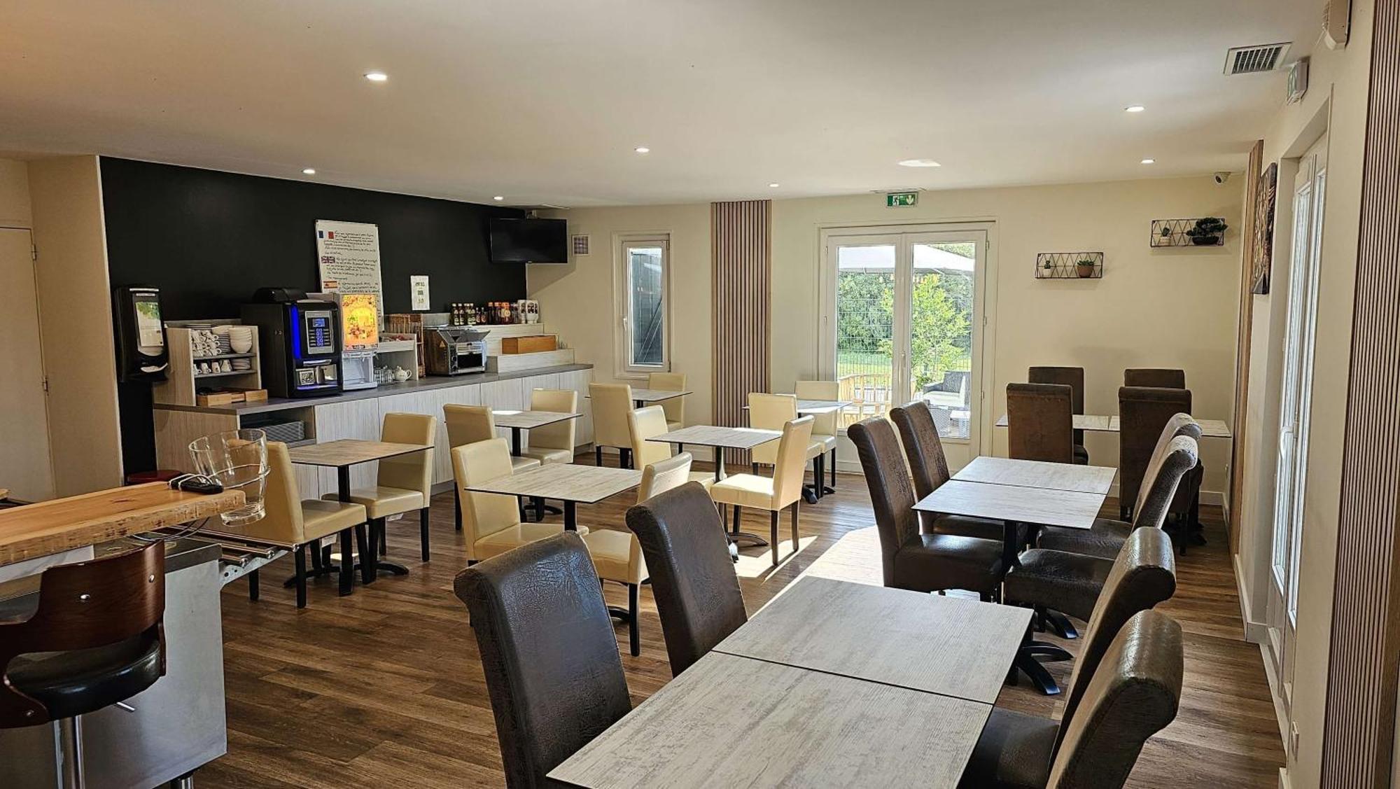Brit Hotel Plaisance A9/A61 Narbonne Exterior photo