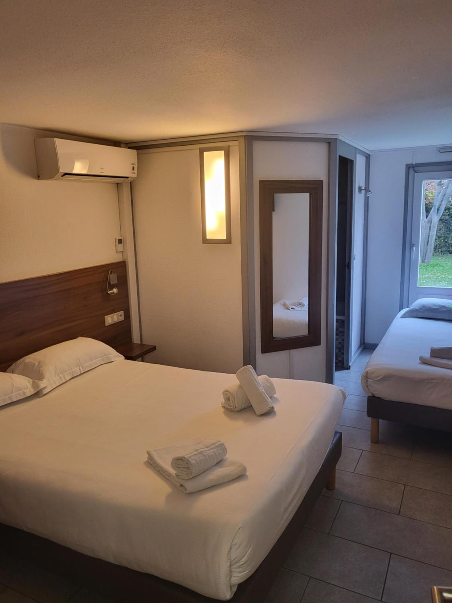 Brit Hotel Plaisance A9/A61 Narbonne Exterior photo