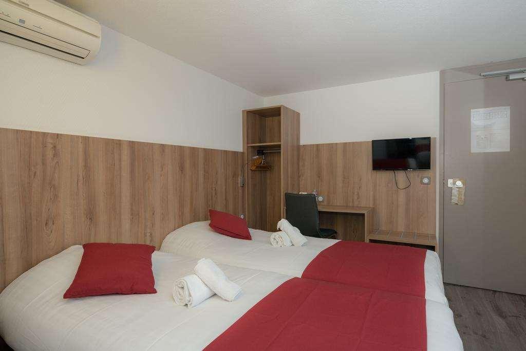 Brit Hotel Plaisance A9/A61 Narbonne Room photo